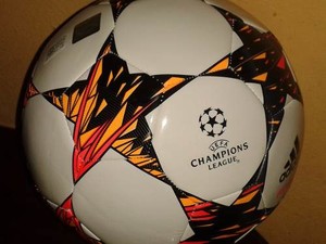 Balón adidas finale de champions league 2014