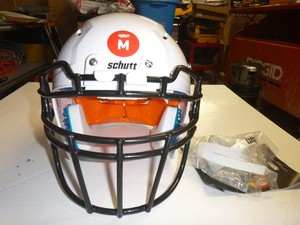 Casco Schutt Vengeance Hybrid Plus, Youth, New D30, M O L
